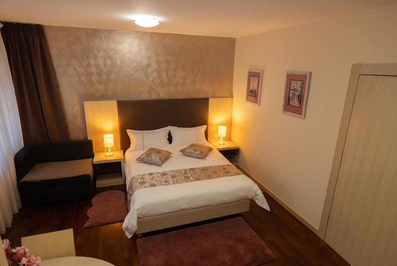 ザダル ルーム スカロップ Bed & Breakfast エクステリア 写真