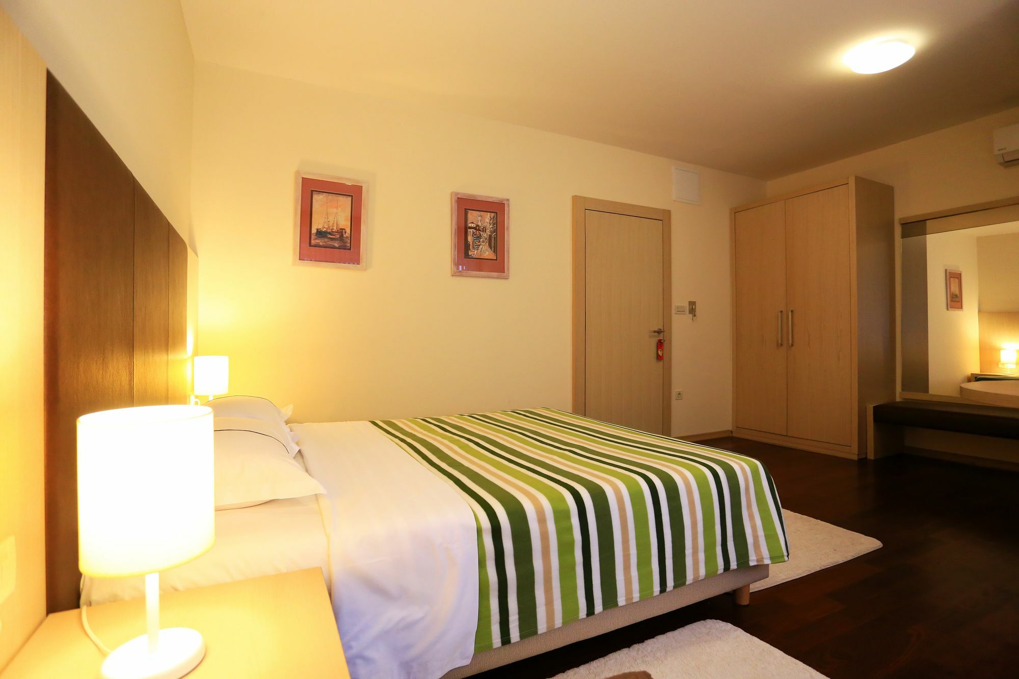 ザダル ルーム スカロップ Bed & Breakfast エクステリア 写真